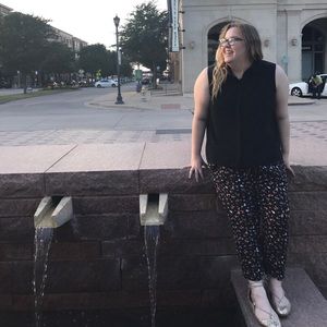 Meet your Posher, Ami